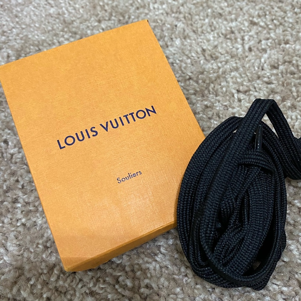 LV black shoelaces